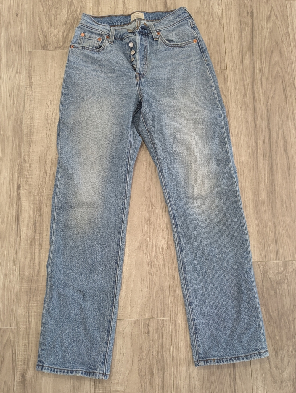Levis 501 Curve Classic High-Rise Straight Leg Jeans - Light Blue